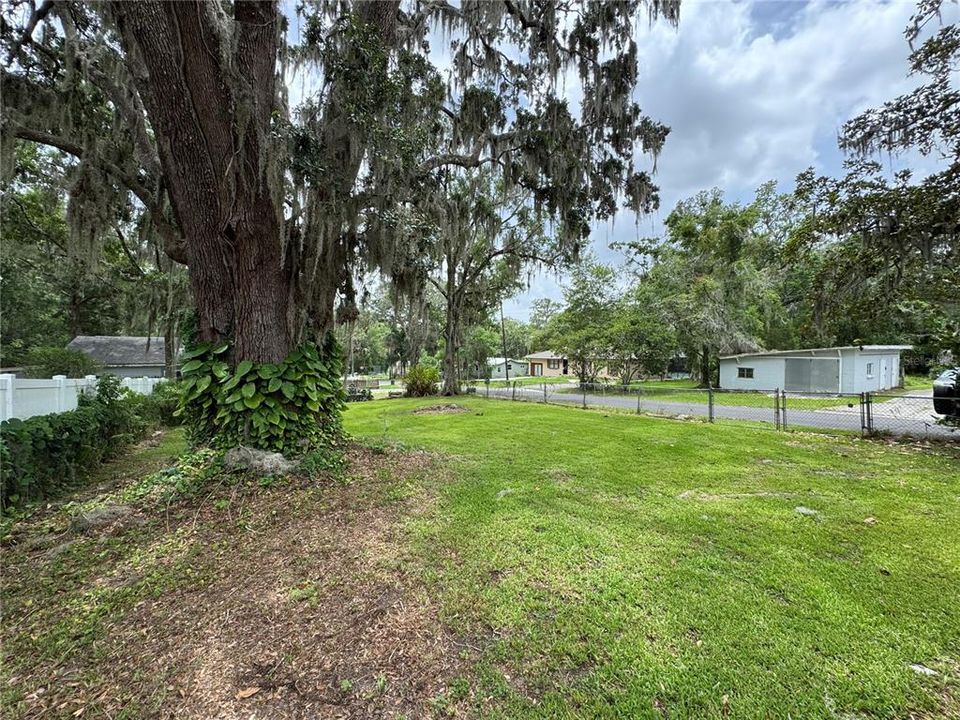 For Sale: $139,900 (2 beds, 2 baths, 1008 Square Feet)