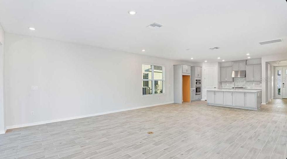 Active With Contract: $624,999 (4 beds, 3 baths, 3053 Square Feet)