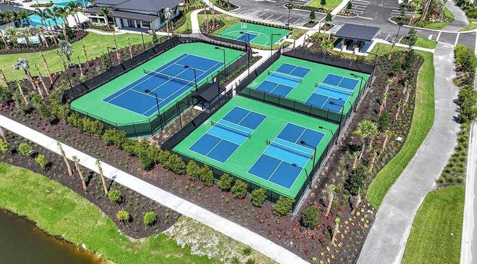 Active With Contract: $624,999 (4 beds, 3 baths, 3053 Square Feet)