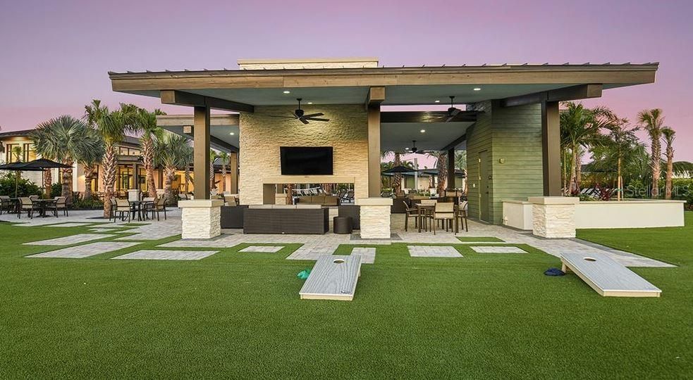 Active With Contract: $624,999 (4 beds, 3 baths, 3053 Square Feet)