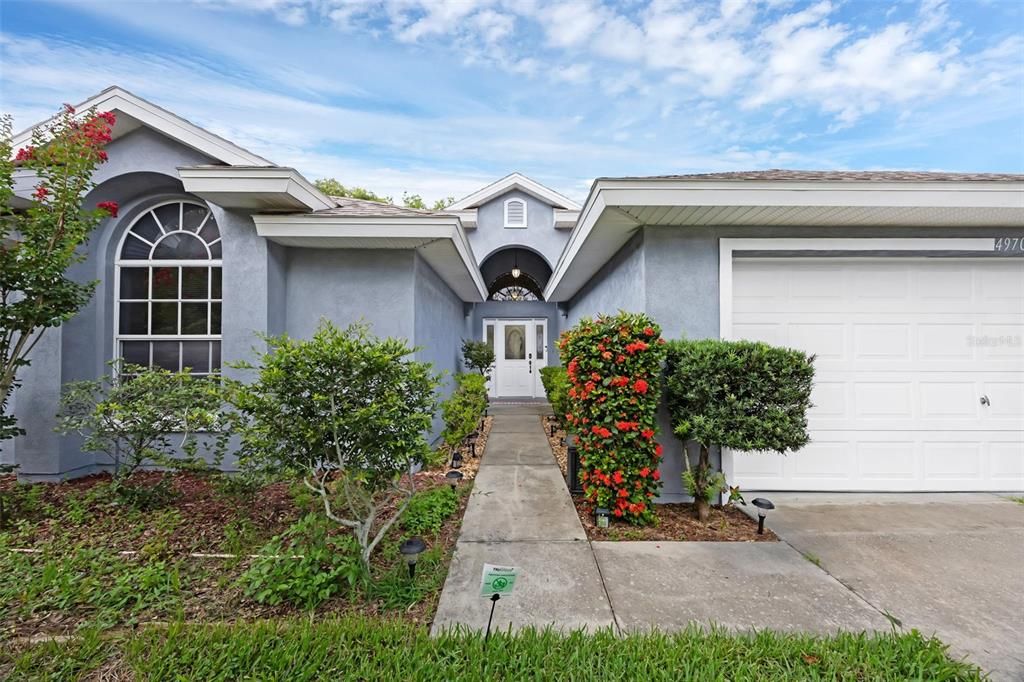 На продажу: $379,999 (4 спален, 3 ванн, 1907 Квадратных фут)