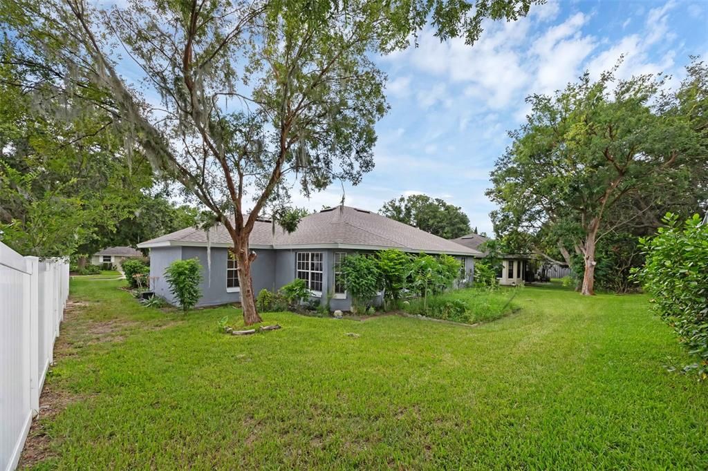 На продажу: $379,999 (4 спален, 3 ванн, 1907 Квадратных фут)