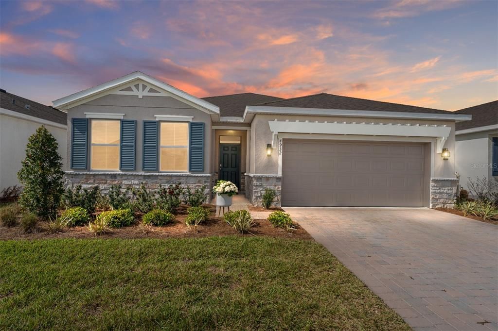 Recently Rented: $2,800 (4 beds, 2 baths, 2034 Square Feet)