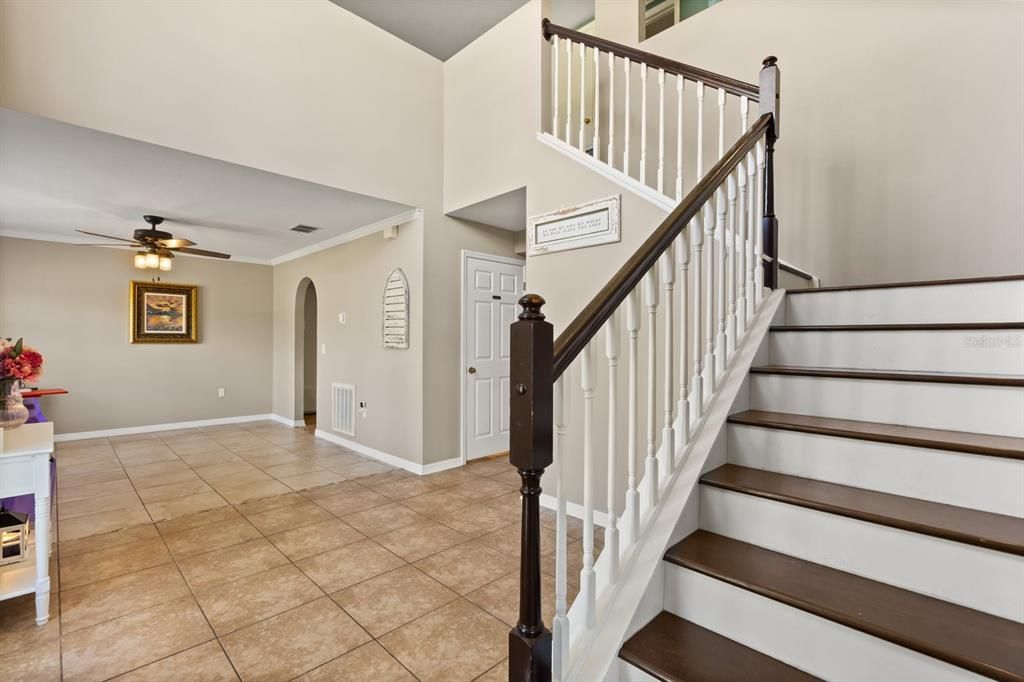 Active With Contract: $395,000 (5 beds, 2 baths, 3072 Square Feet)