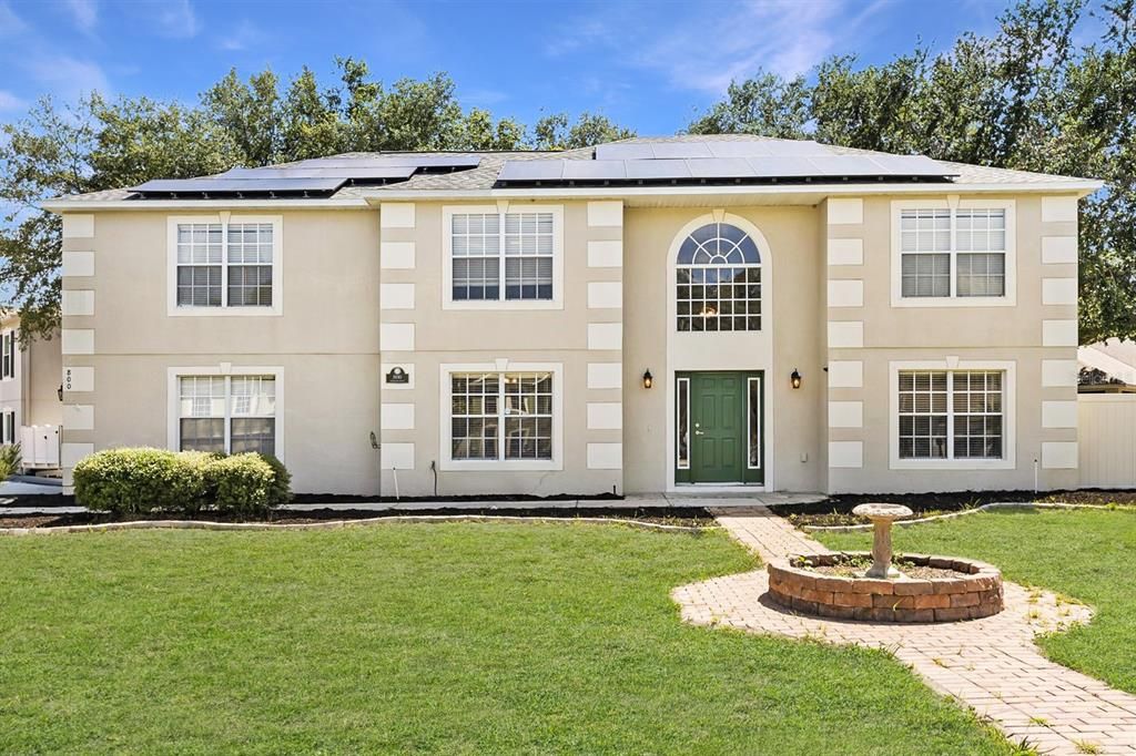 Active With Contract: $395,000 (5 beds, 2 baths, 3072 Square Feet)