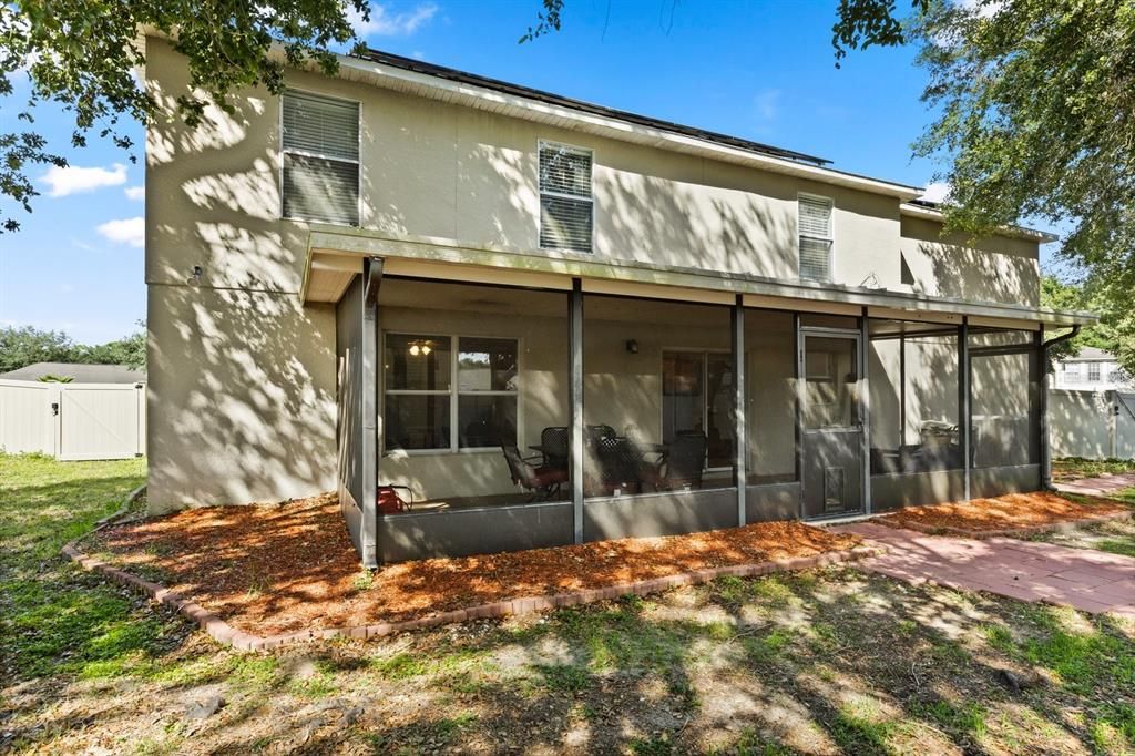 Active With Contract: $395,000 (5 beds, 2 baths, 3072 Square Feet)