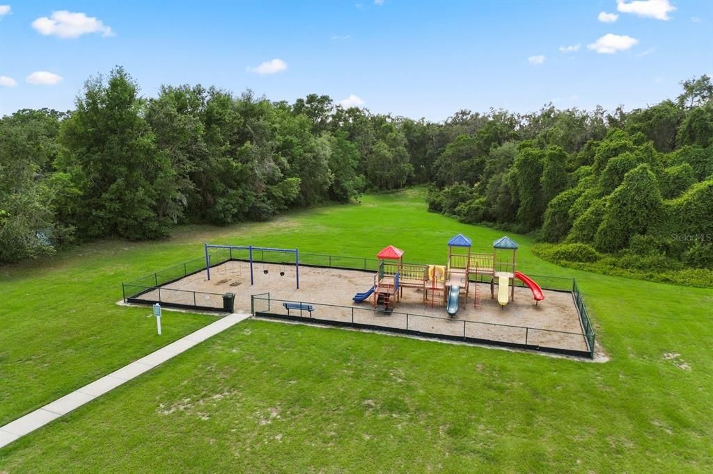 Active With Contract: $395,000 (5 beds, 2 baths, 3072 Square Feet)