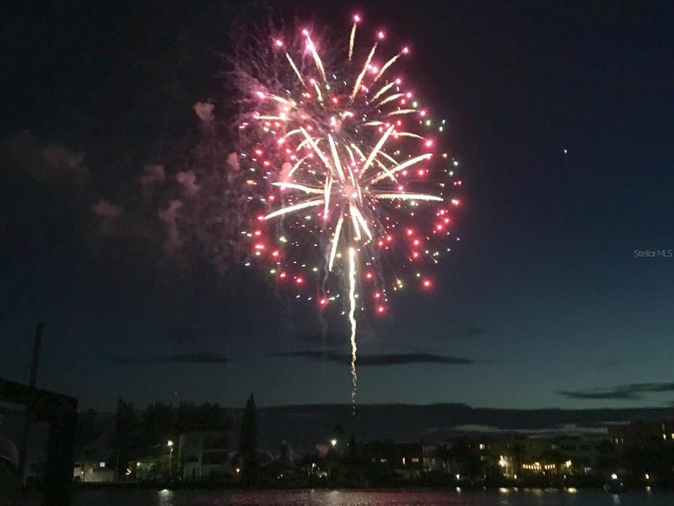 待售: $4,500,000 (5 贝兹, 5 浴室, 4818 平方英尺)