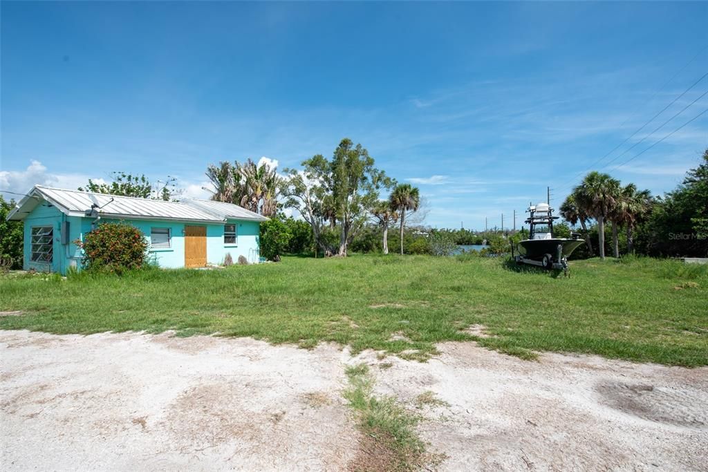 На продажу: $750,000 (5 спален, 0 ванн, 2616 Квадратных фут)