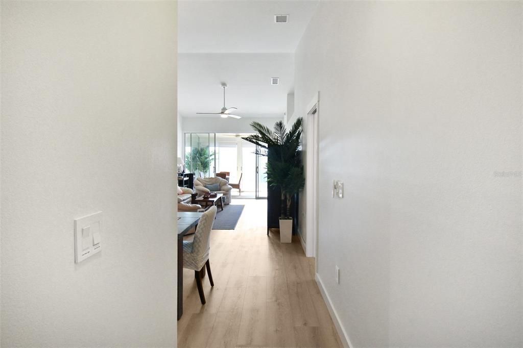 В аренду: $6,000 (2 спален, 2 ванн, 1069 Квадратных фут)