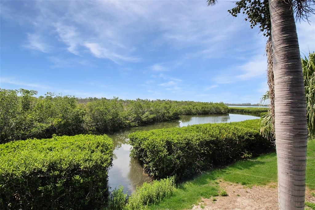 В аренду: $6,000 (2 спален, 2 ванн, 1069 Квадратных фут)