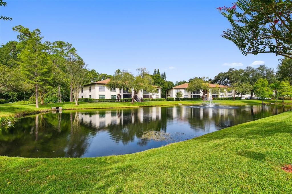 Active With Contract: $189,900 (2 beds, 2 baths, 1070 Square Feet)