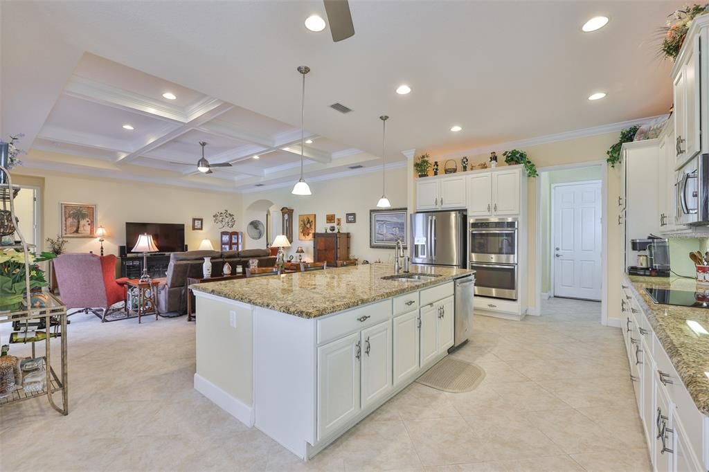 Active With Contract: $599,000 (2 beds, 2 baths, 2277 Square Feet)