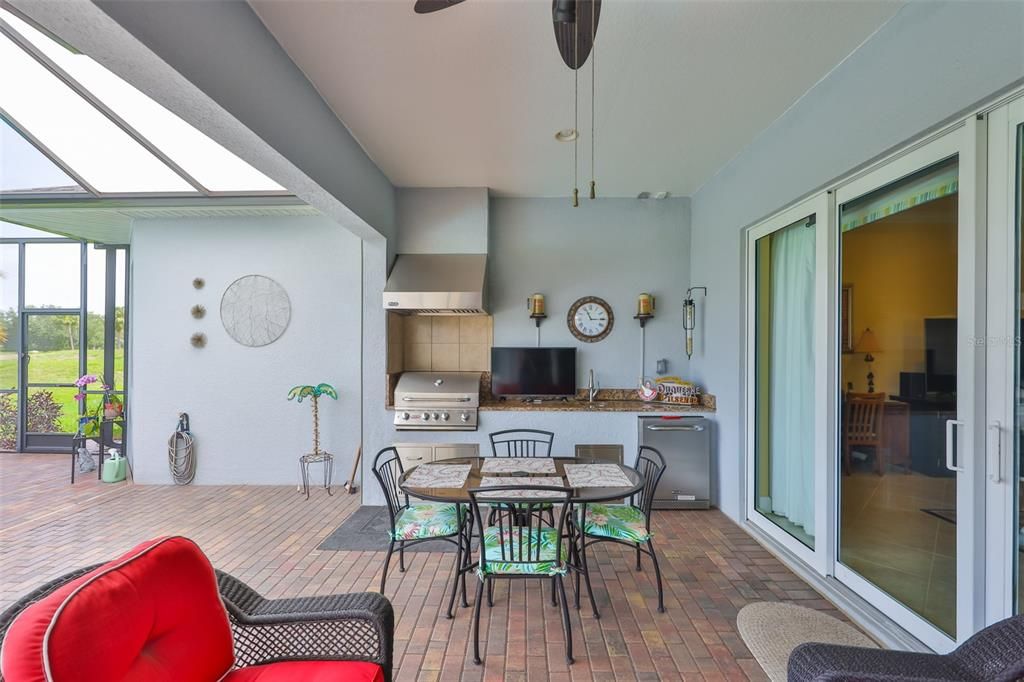 Active With Contract: $599,000 (2 beds, 2 baths, 2277 Square Feet)