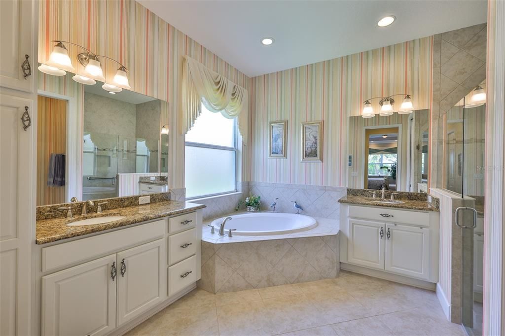 Active With Contract: $599,000 (2 beds, 2 baths, 2277 Square Feet)