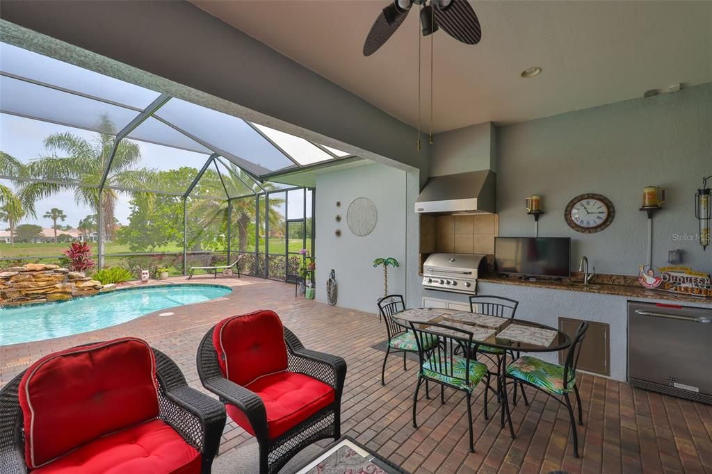 Active With Contract: $599,000 (2 beds, 2 baths, 2277 Square Feet)