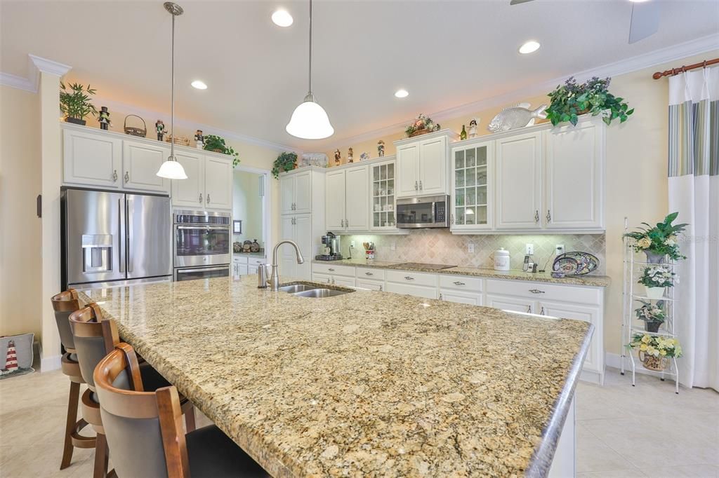 Active With Contract: $599,000 (2 beds, 2 baths, 2277 Square Feet)