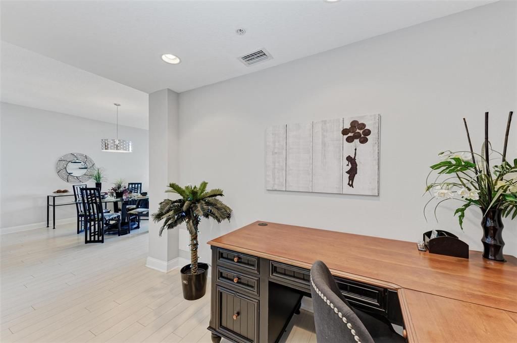 For Rent: $2,750 (2 beds, 2 baths, 1696 Square Feet)