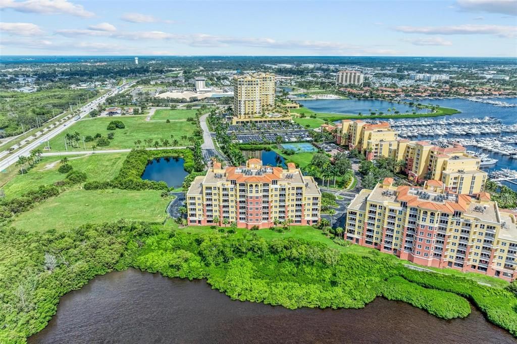 For Rent: $2,750 (2 beds, 2 baths, 1696 Square Feet)