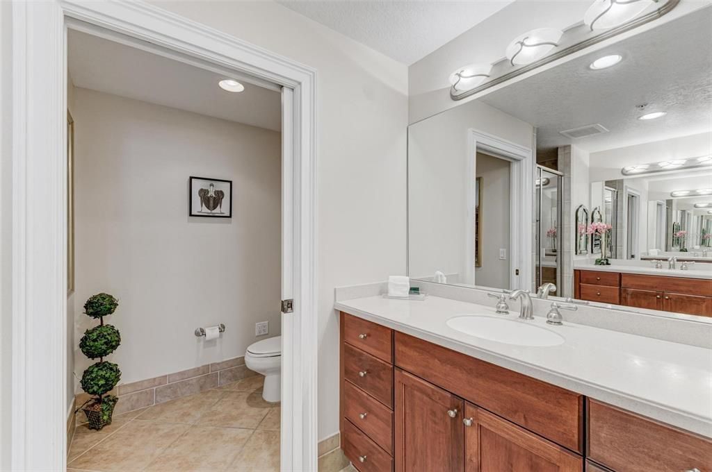 For Rent: $2,750 (2 beds, 2 baths, 1696 Square Feet)