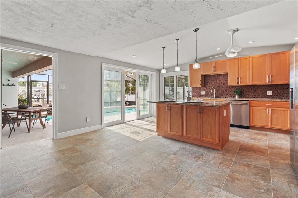 Active With Contract: $575,000 (3 beds, 2 baths, 1638 Square Feet)