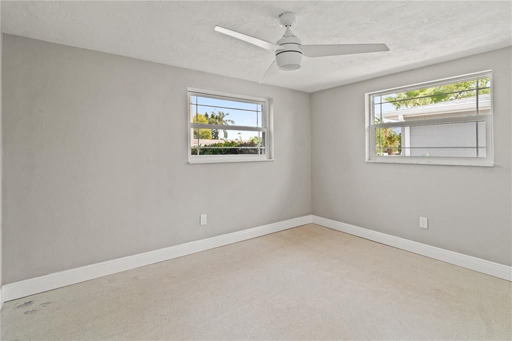 Active With Contract: $575,000 (3 beds, 2 baths, 1638 Square Feet)