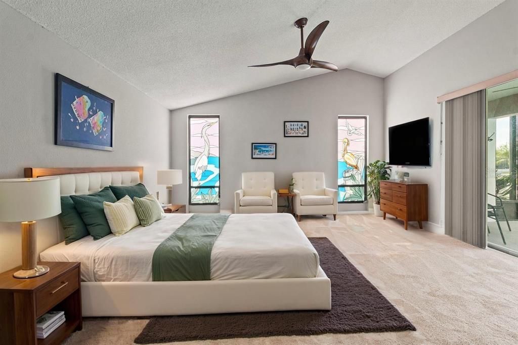 Active With Contract: $575,000 (3 beds, 2 baths, 1638 Square Feet)
