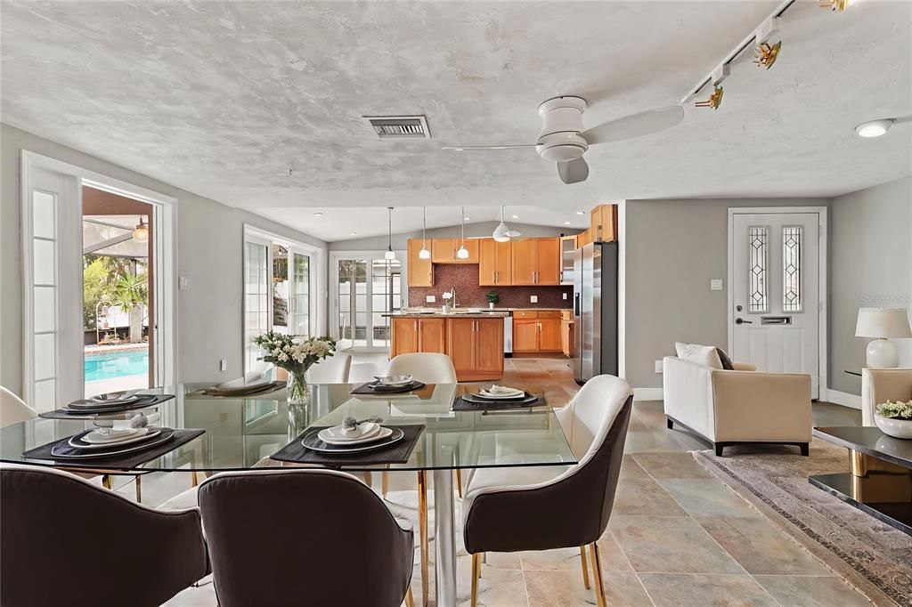 Active With Contract: $575,000 (3 beds, 2 baths, 1638 Square Feet)