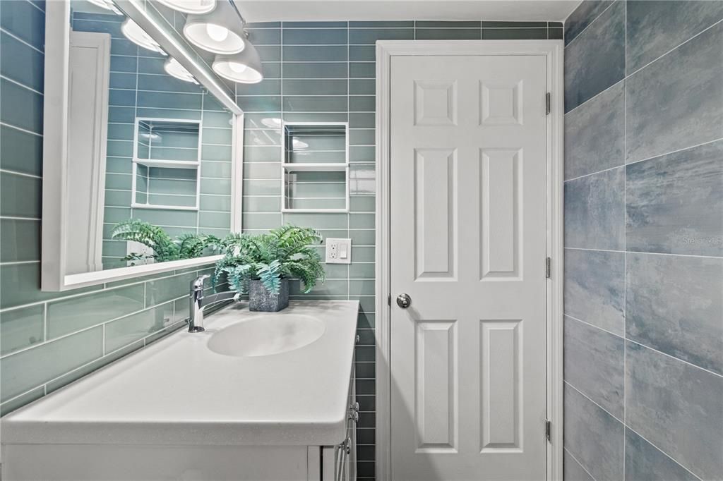 Active With Contract: $575,000 (3 beds, 2 baths, 1638 Square Feet)