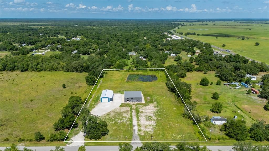 En Venta: $485,000 (1 camas, 2 baños, 3600 Pies cuadrados)