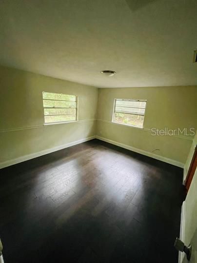 For Rent: $1,100 (2 beds, 1 baths, 672 Square Feet)