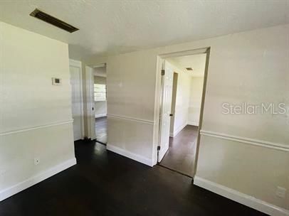 For Rent: $1,100 (2 beds, 1 baths, 672 Square Feet)