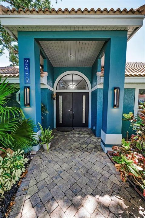 Activo con contrato: $814,900 (4 camas, 3 baños, 2396 Pies cuadrados)