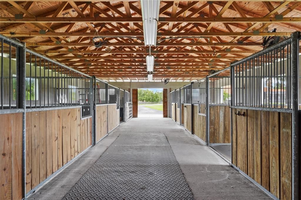 For Sale: $1,745,000 (6 beds, 3 baths, 5285 Square Feet)