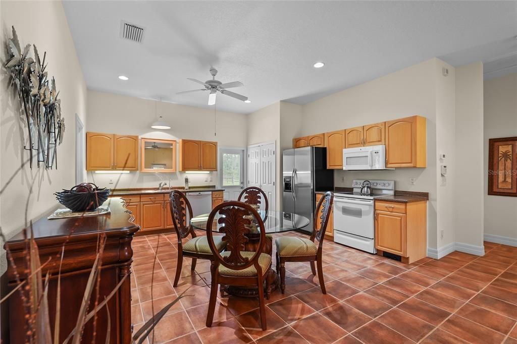 For Sale: $1,745,000 (6 beds, 3 baths, 5285 Square Feet)