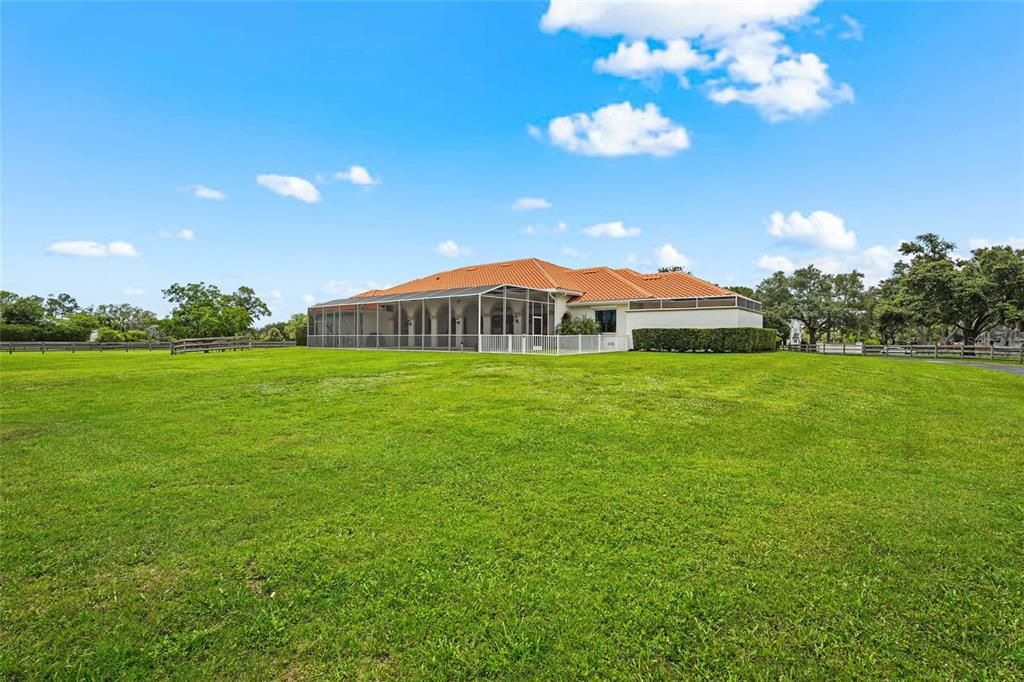 For Sale: $1,745,000 (6 beds, 3 baths, 5285 Square Feet)