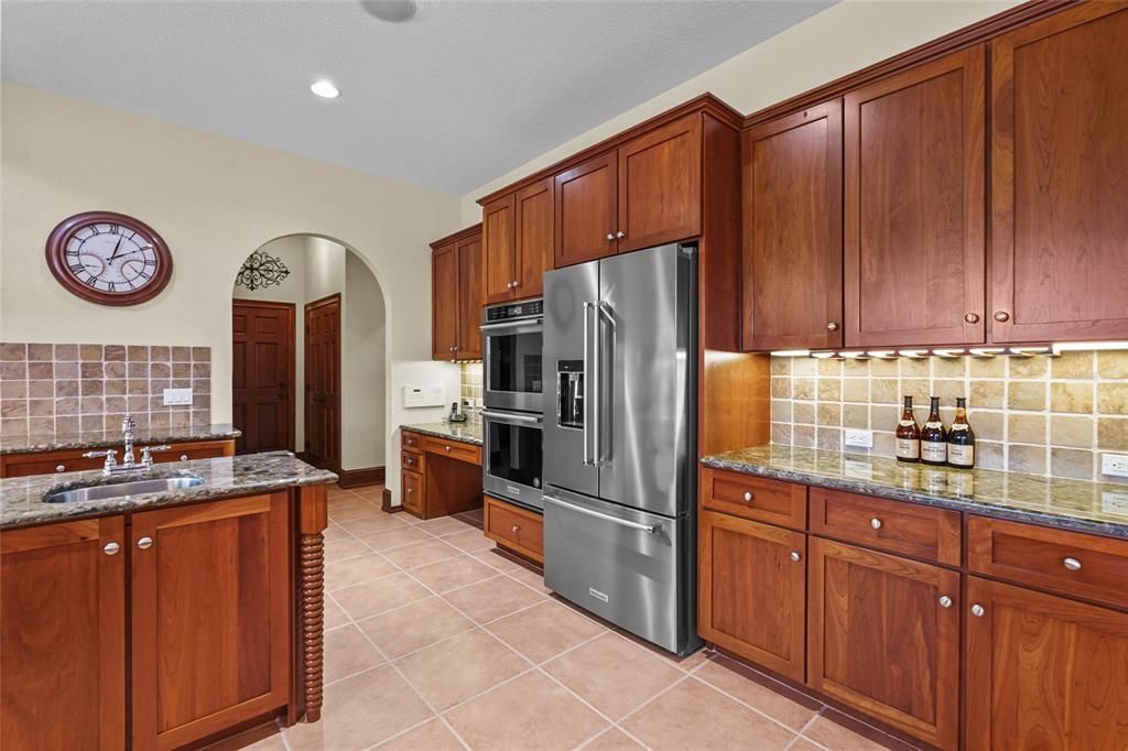 For Sale: $1,745,000 (6 beds, 3 baths, 5285 Square Feet)