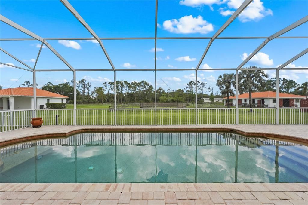 For Sale: $1,745,000 (6 beds, 3 baths, 5285 Square Feet)