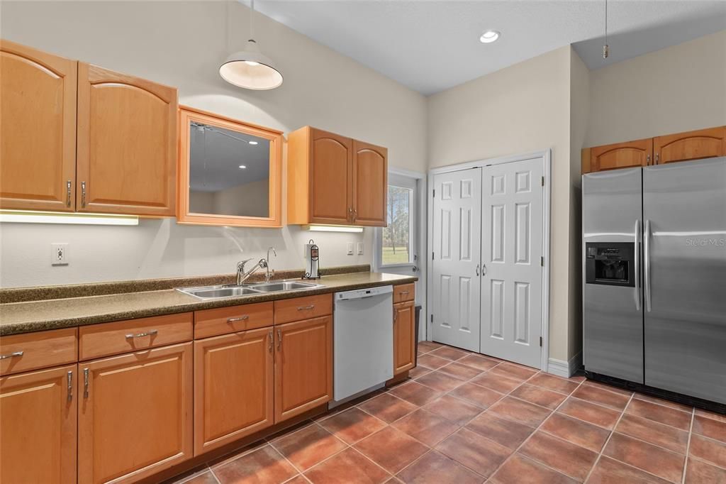 For Sale: $1,745,000 (6 beds, 3 baths, 5285 Square Feet)