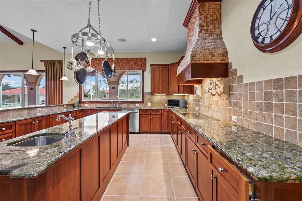 For Sale: $1,745,000 (6 beds, 3 baths, 5285 Square Feet)