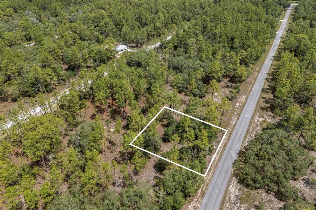 На продажу: $13,000 (0.25 acres)