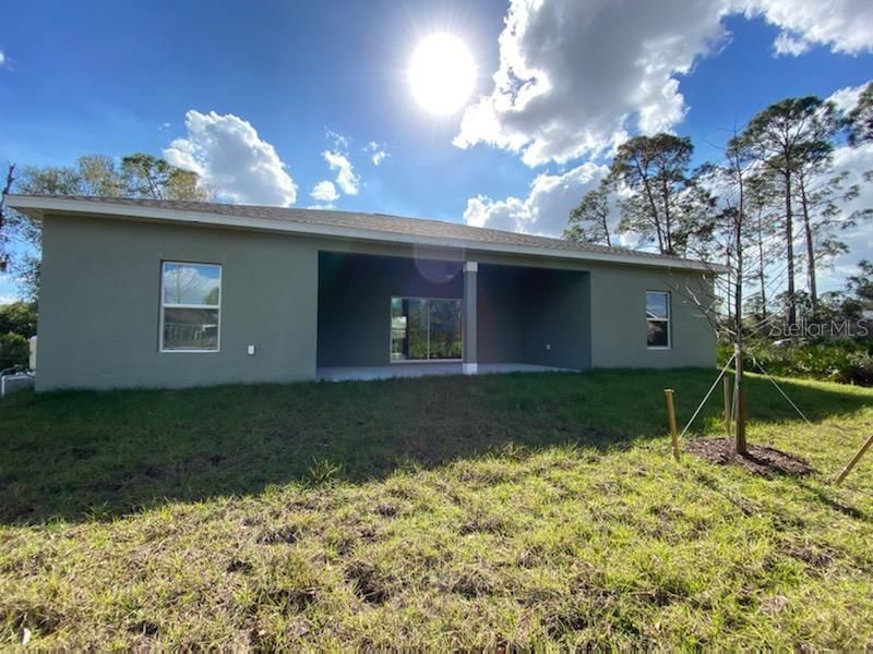 合同活跃: $1,595 (3 贝兹, 2 浴室, 1606 平方英尺)