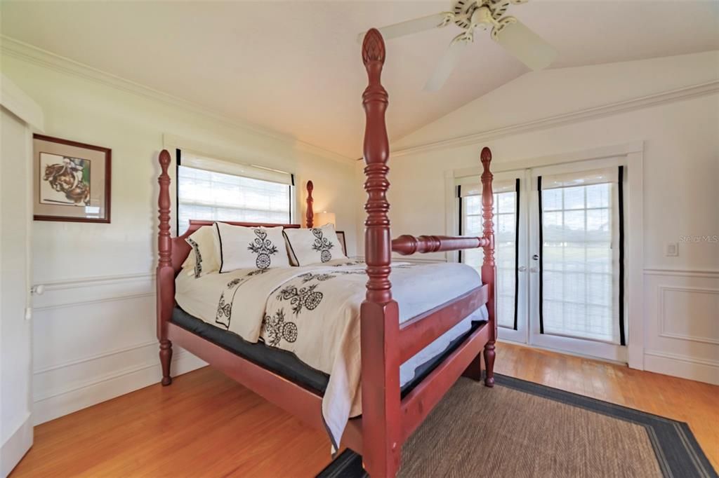 For Sale: $1,395,000 (3 beds, 3 baths, 2700 Square Feet)