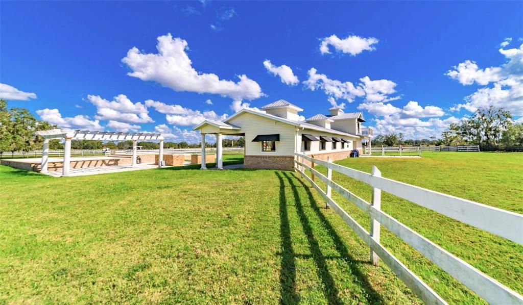 For Sale: $1,395,000 (3 beds, 3 baths, 2700 Square Feet)