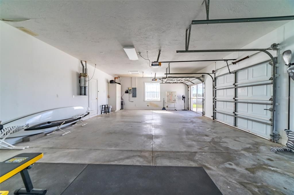 For Sale: $1,395,000 (3 beds, 3 baths, 2700 Square Feet)