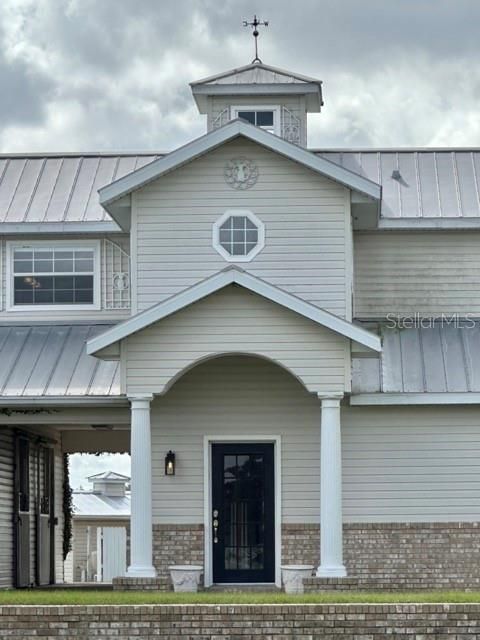 For Sale: $1,395,000 (3 beds, 3 baths, 2700 Square Feet)