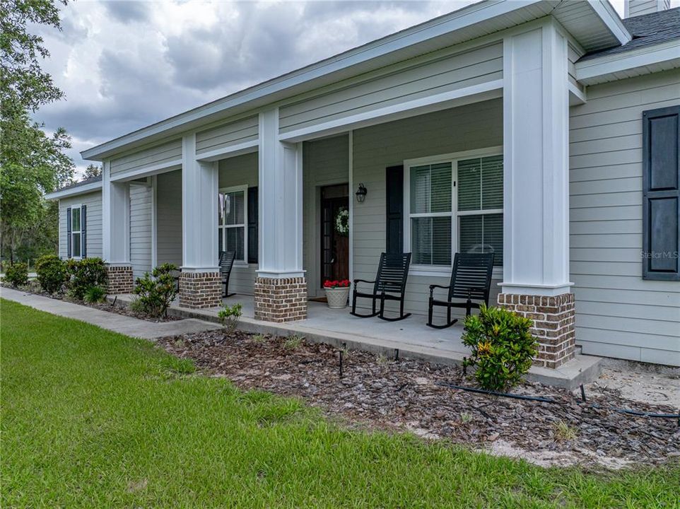 待售: $799,000 (4 贝兹, 2 浴室, 2601 平方英尺)