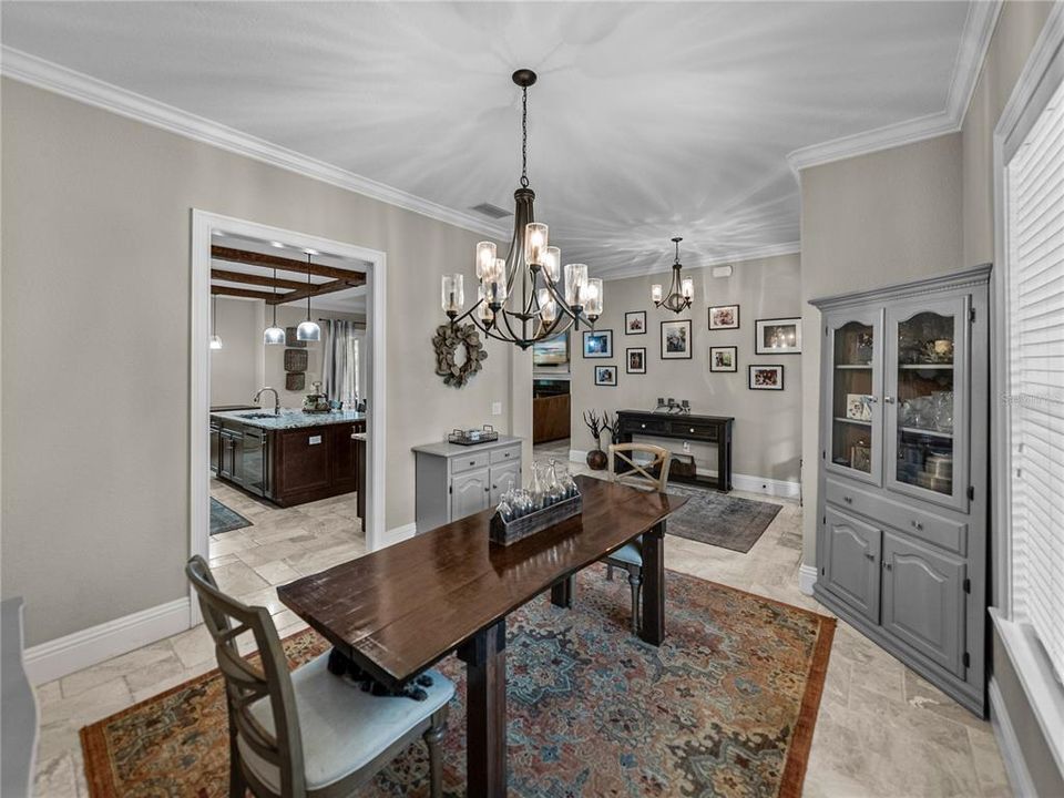 待售: $799,000 (4 贝兹, 2 浴室, 2601 平方英尺)