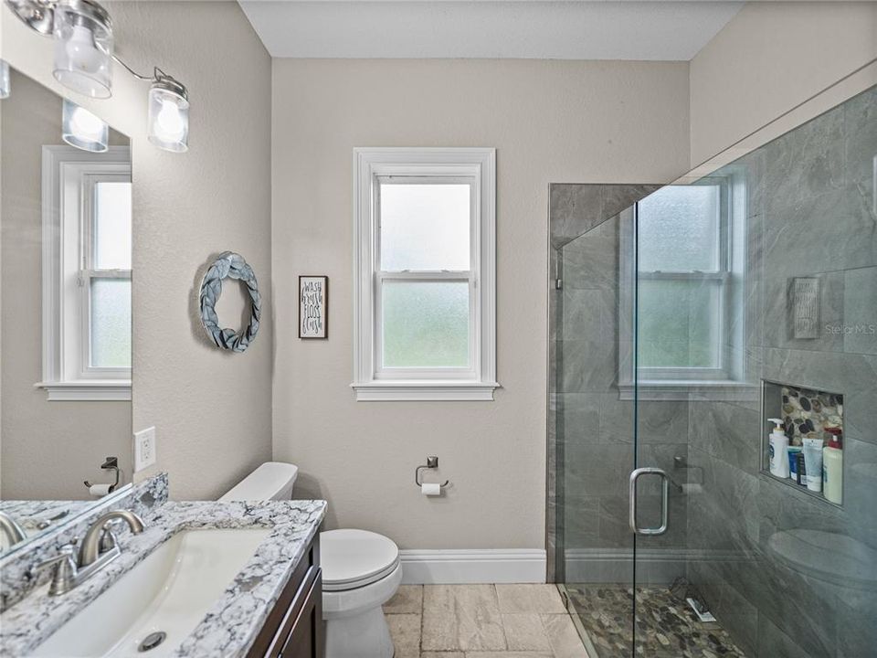 待售: $799,000 (4 贝兹, 2 浴室, 2601 平方英尺)