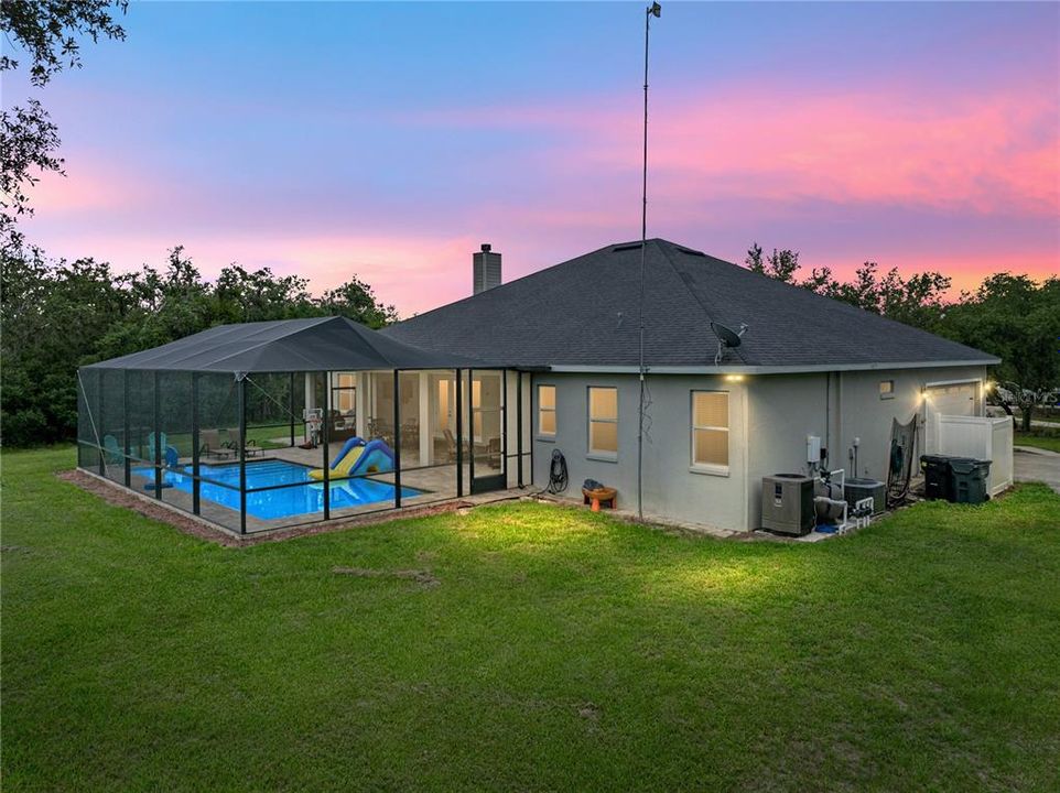 待售: $799,000 (4 贝兹, 2 浴室, 2601 平方英尺)